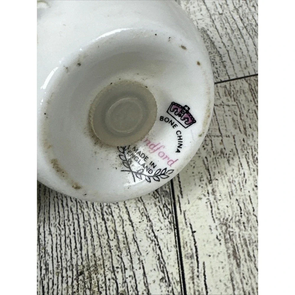 Vintage Pair Of Salt And Pepper Shakers Blue Pink Flower Cottagecore Shabby Chic